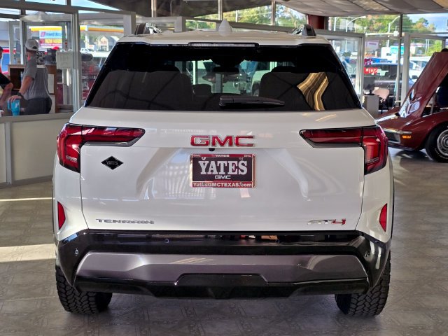 New 2027 GMC Terrain AT4 AWD/4WD image 4