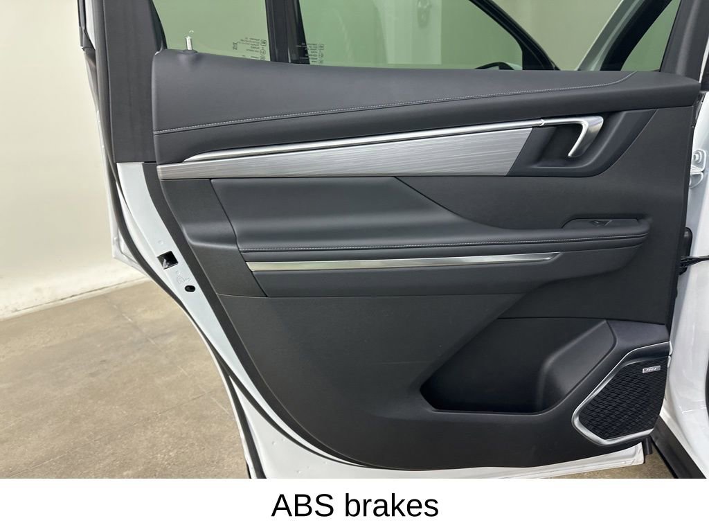 Used 2025 Buick Enclave Preferred image 31