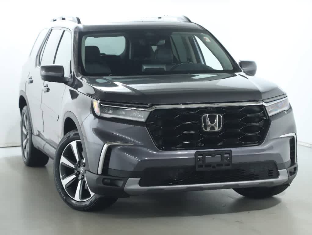 Used 2024 Honda Pilot Elite image 2