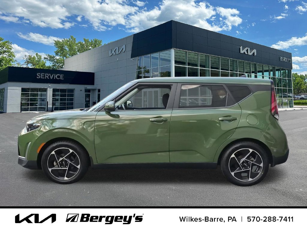 Certified 2023 Kia Soul EX FWD image 18