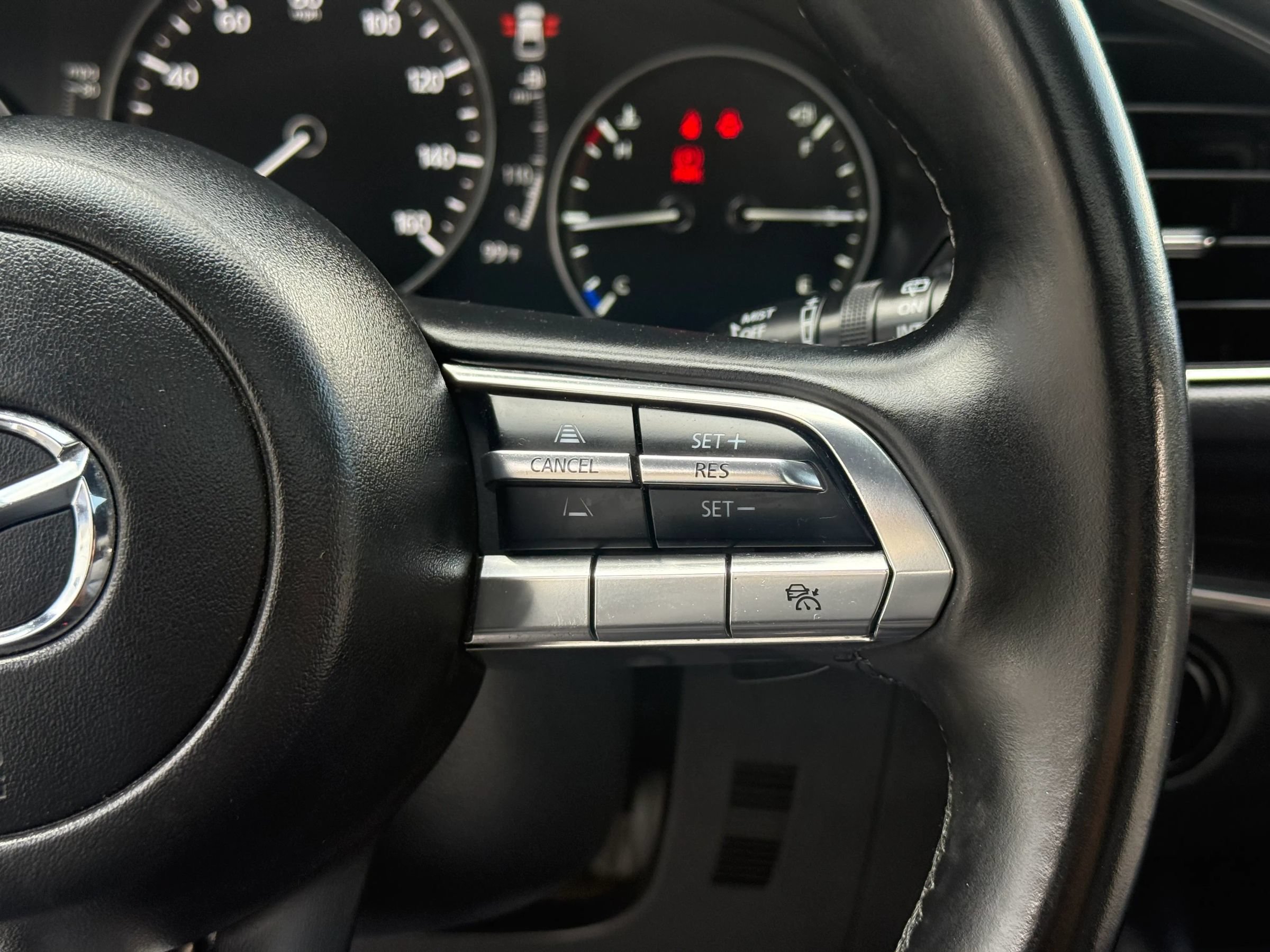 Used 2022 MAZDA MAZDA3 s AWD/4WD image 19