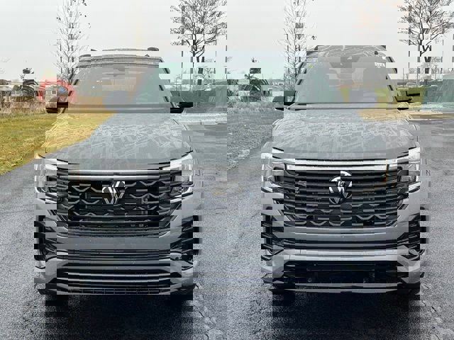 New 2026 Volkswagen Atlas Cross Sport SEL R-Line image 2