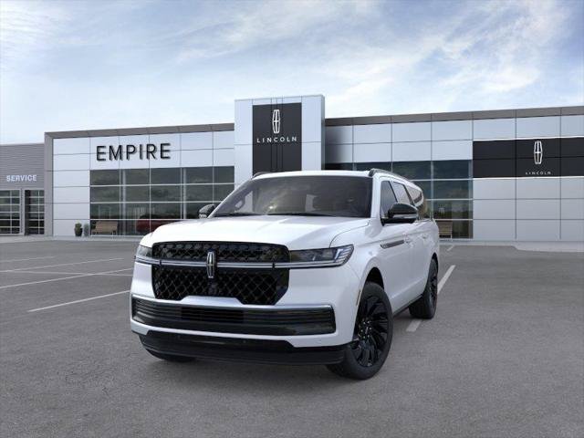 New 2026 Lincoln Navigator L Reserve w/ Jet Appearance Package AWD/4WD image 2