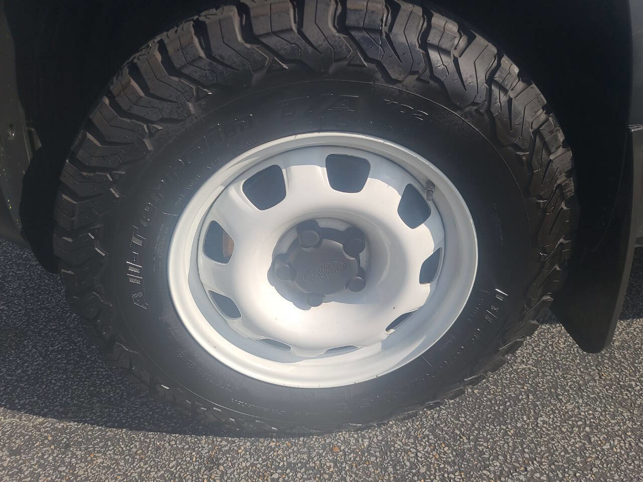 Used 2020 Land Rover Defender 110 image 10