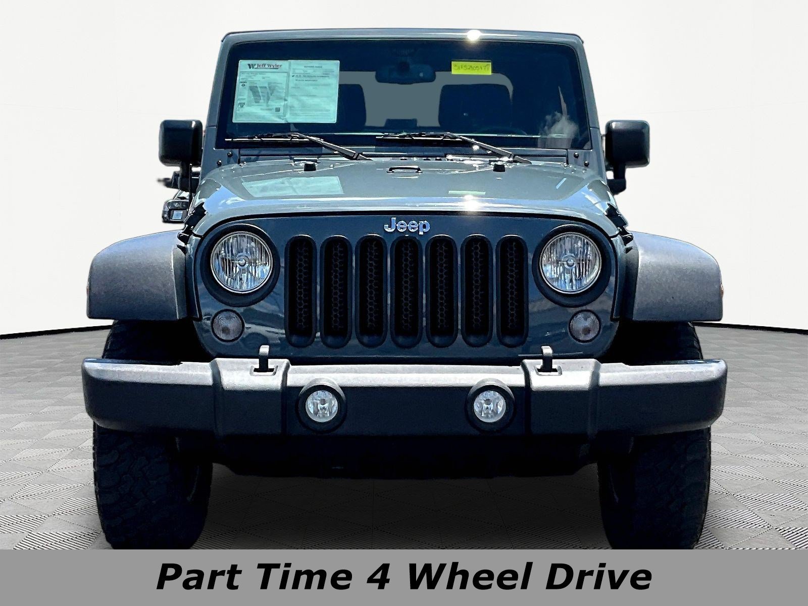 Used 2015 Jeep Wrangler Rubicon w/ Power Convenience Group AWD/4WD image 2