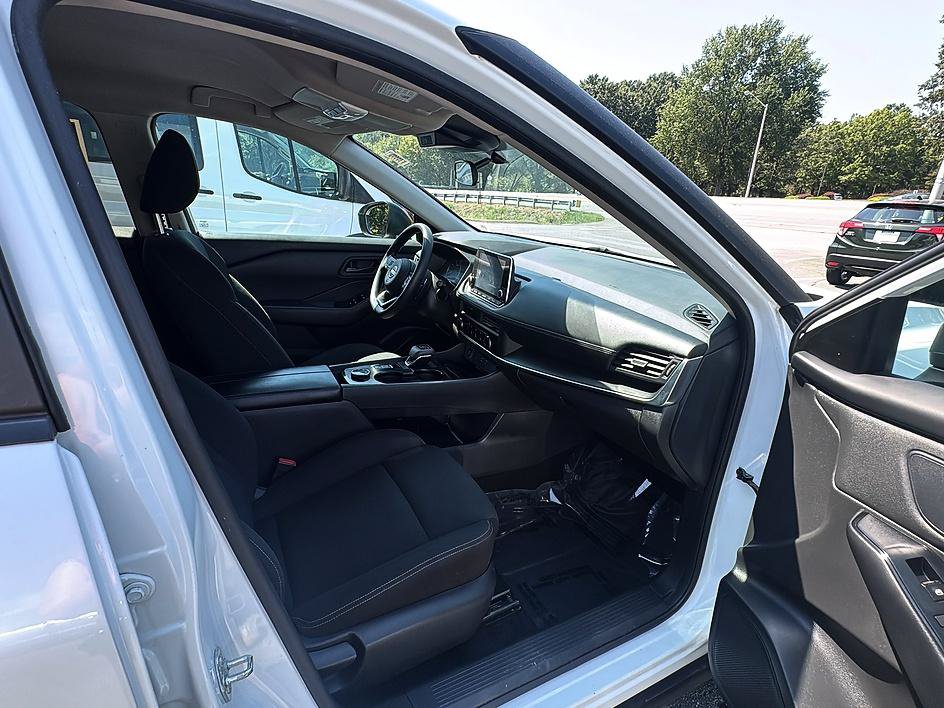 Certified 2024 Nissan Rogue S AWD/4WD image 30