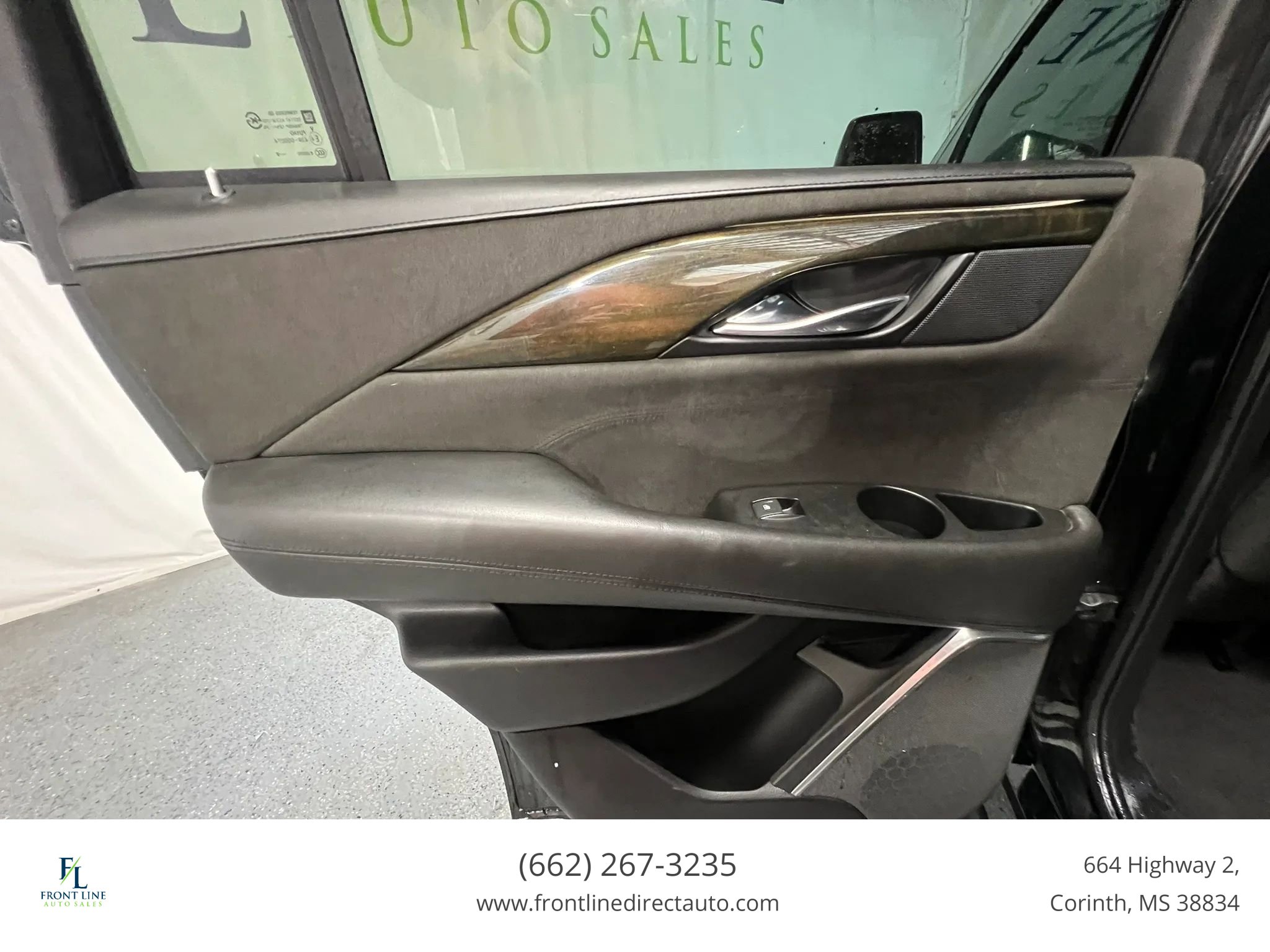 Used 2020 Cadillac Escalade Platinum RWD image 20