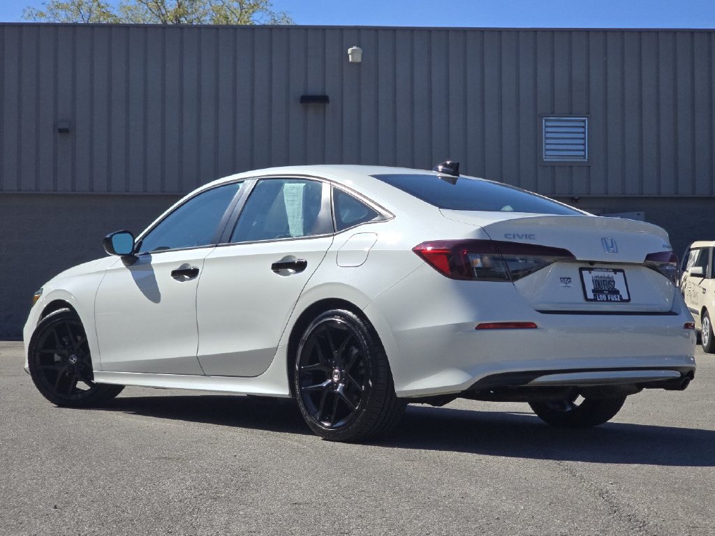 Used 2025 Honda Civic Sport image 12