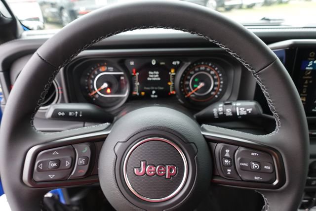 New 2026 Jeep Wrangler Unlimited Rubicon w/ Technology Group AWD/4WD image 15