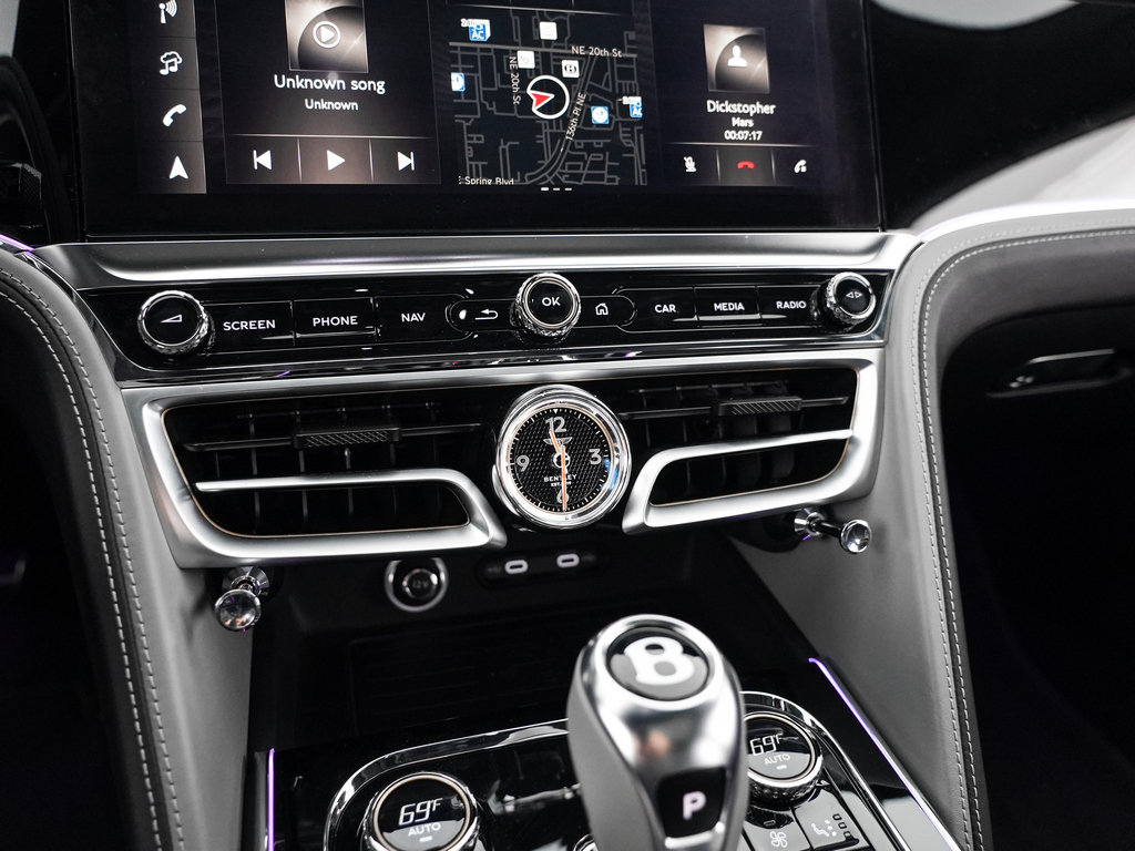 Certified 2025 Bentley Flying Spur Plug-In Hybrid AWD/4WD image 27