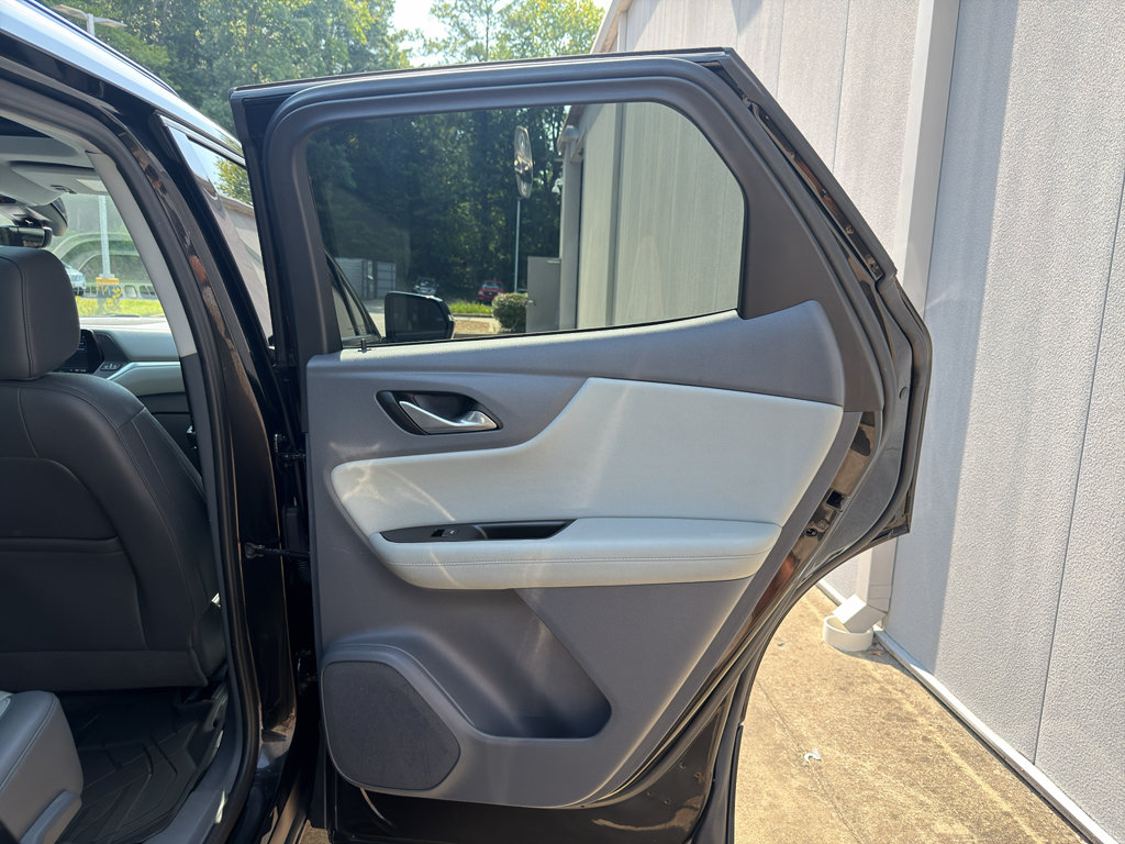 Used 2019 Chevrolet Blazer LT w/ Sun and Wheels Package FWD image 17