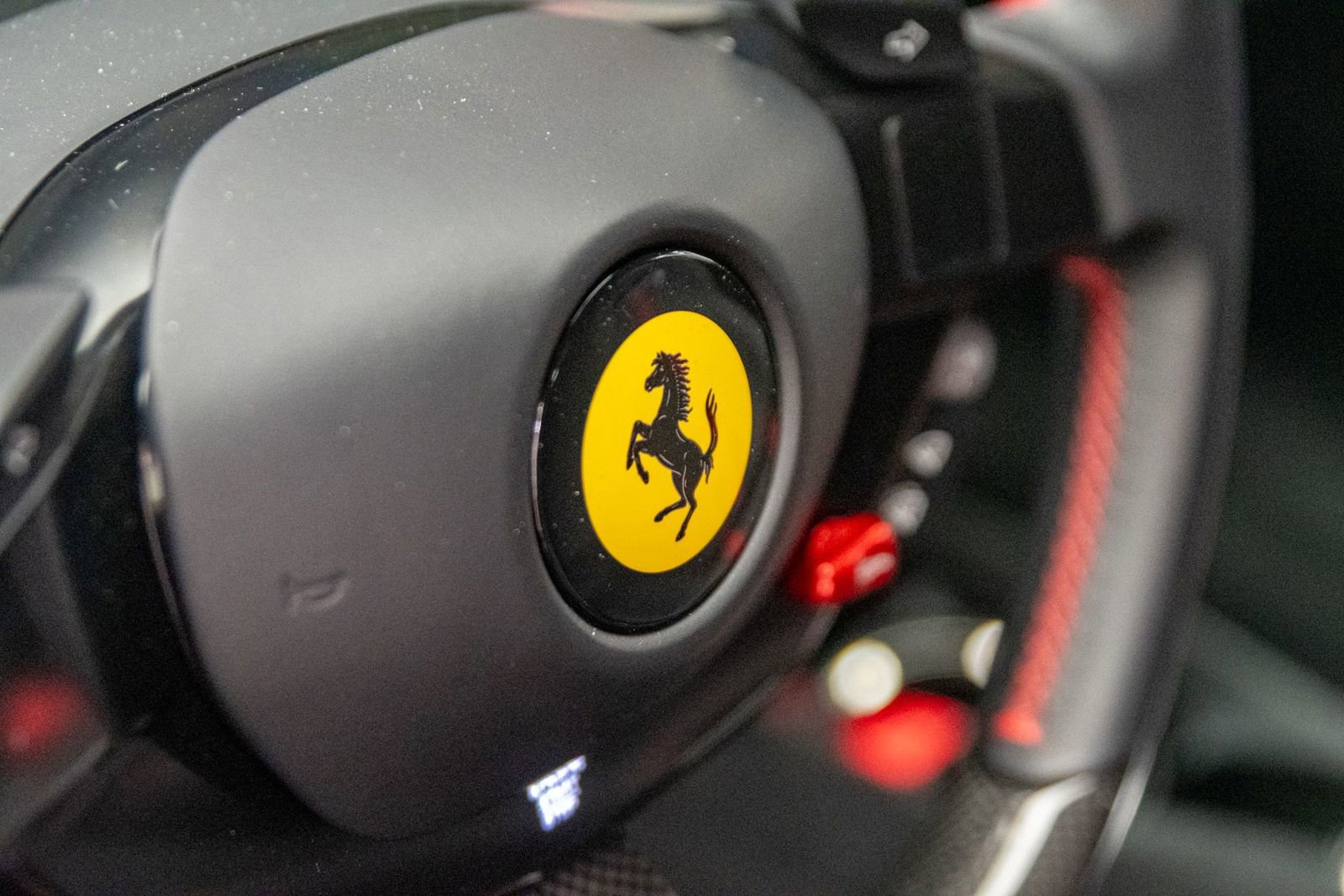 Used 2022 Ferrari SF90 Stradale AWD/4WD image 14