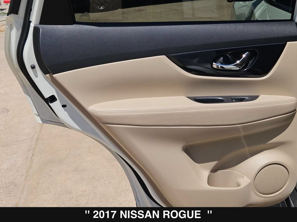 Used 2017 Nissan Rogue SL w/ SL Premium Package FWD image 18