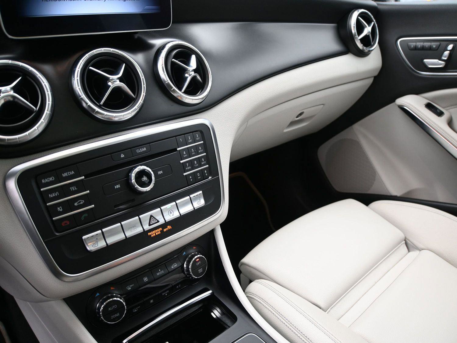 Used 2019 Mercedes-Benz CLA 250 4MATIC image 4