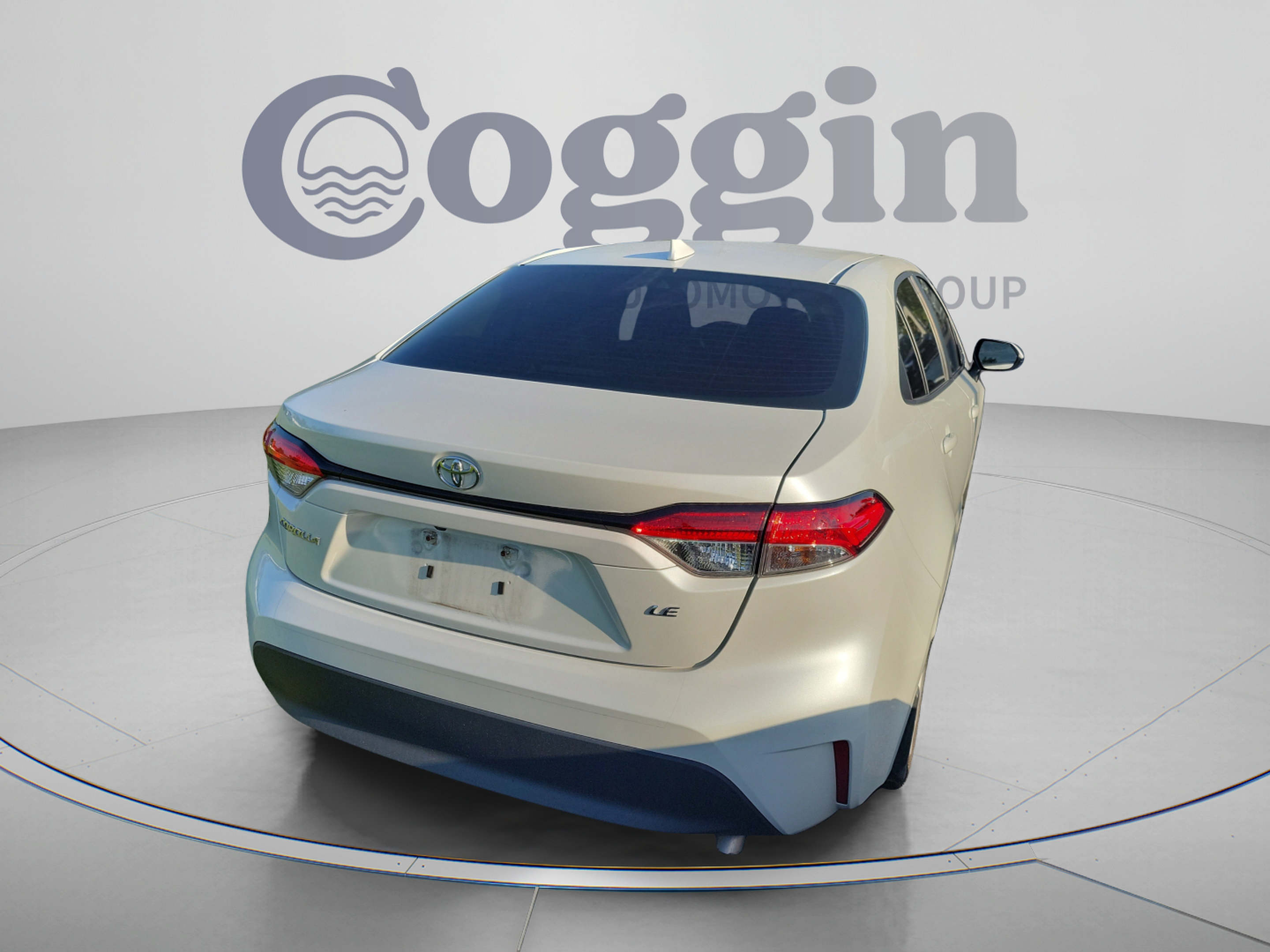Used 2024 Toyota Corolla LE FWD image 6