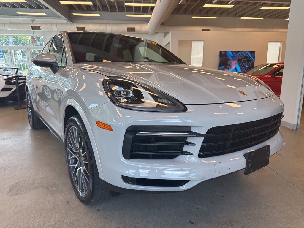 Used 2022 Porsche Cayenne Coupe image 3
