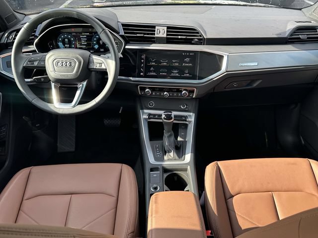 Used 2023 Audi Q3 2.0T Premium w/ Convenience Package AWD/4WD image 17