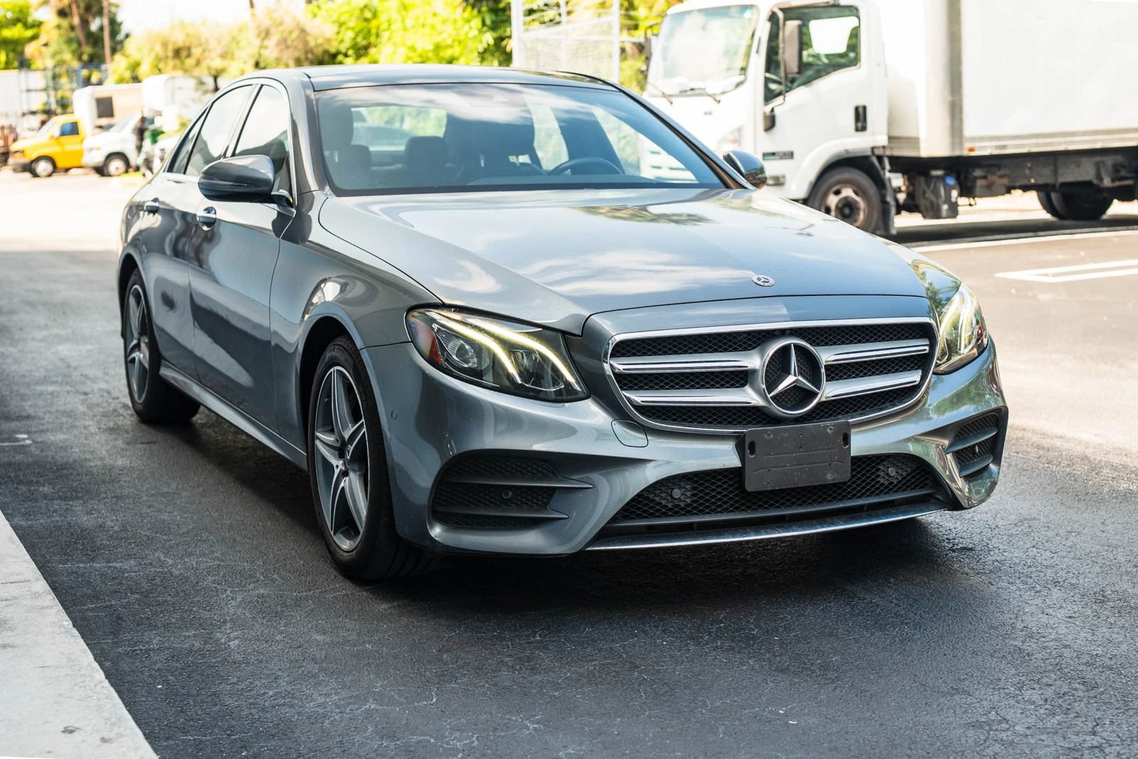 Used 2018 Mercedes-Benz E 300 4MATIC image 13