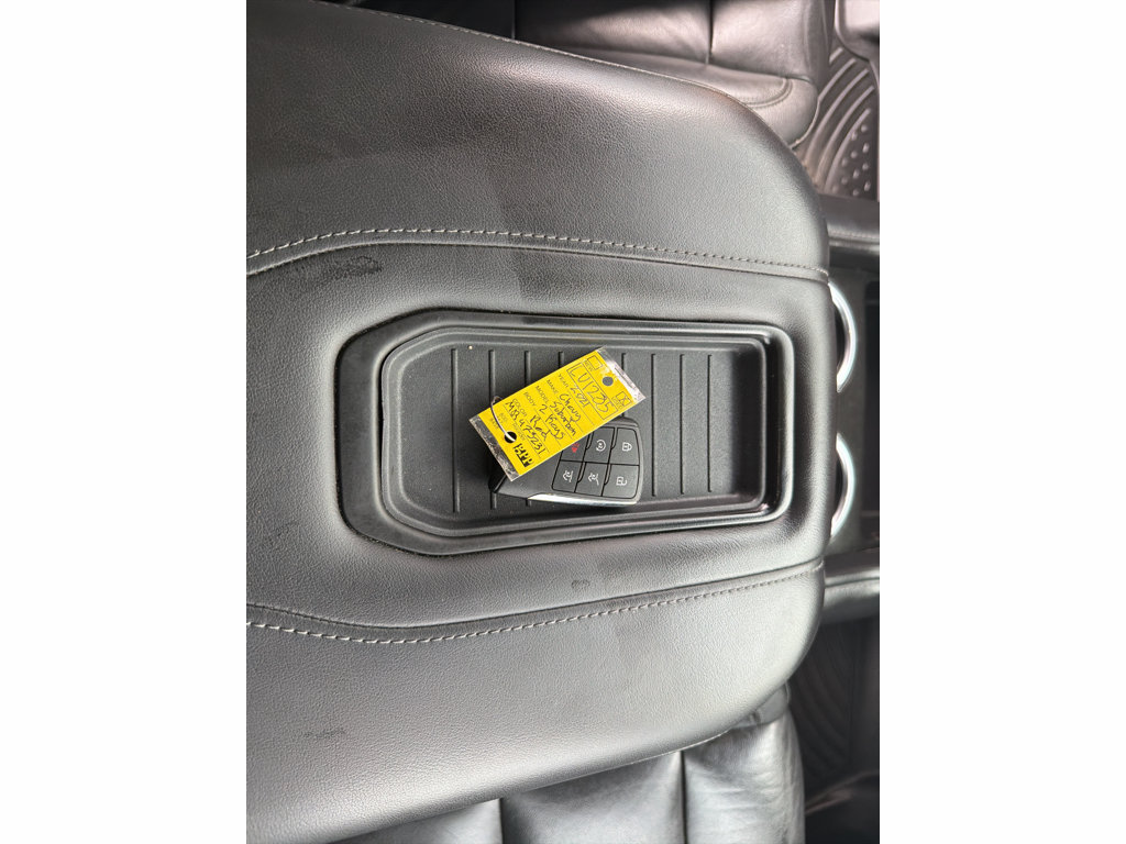 Used 2021 Chevrolet Suburban Z71 AWD/4WD image 16
