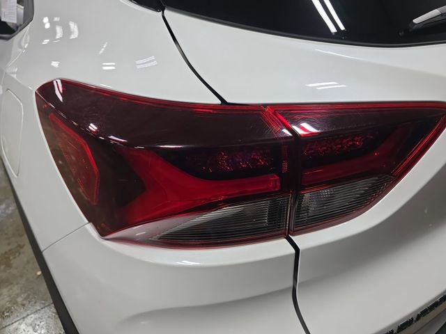 Used 2023 Chevrolet TrailBlazer RS w/ Sun and Liftgate Package image 36