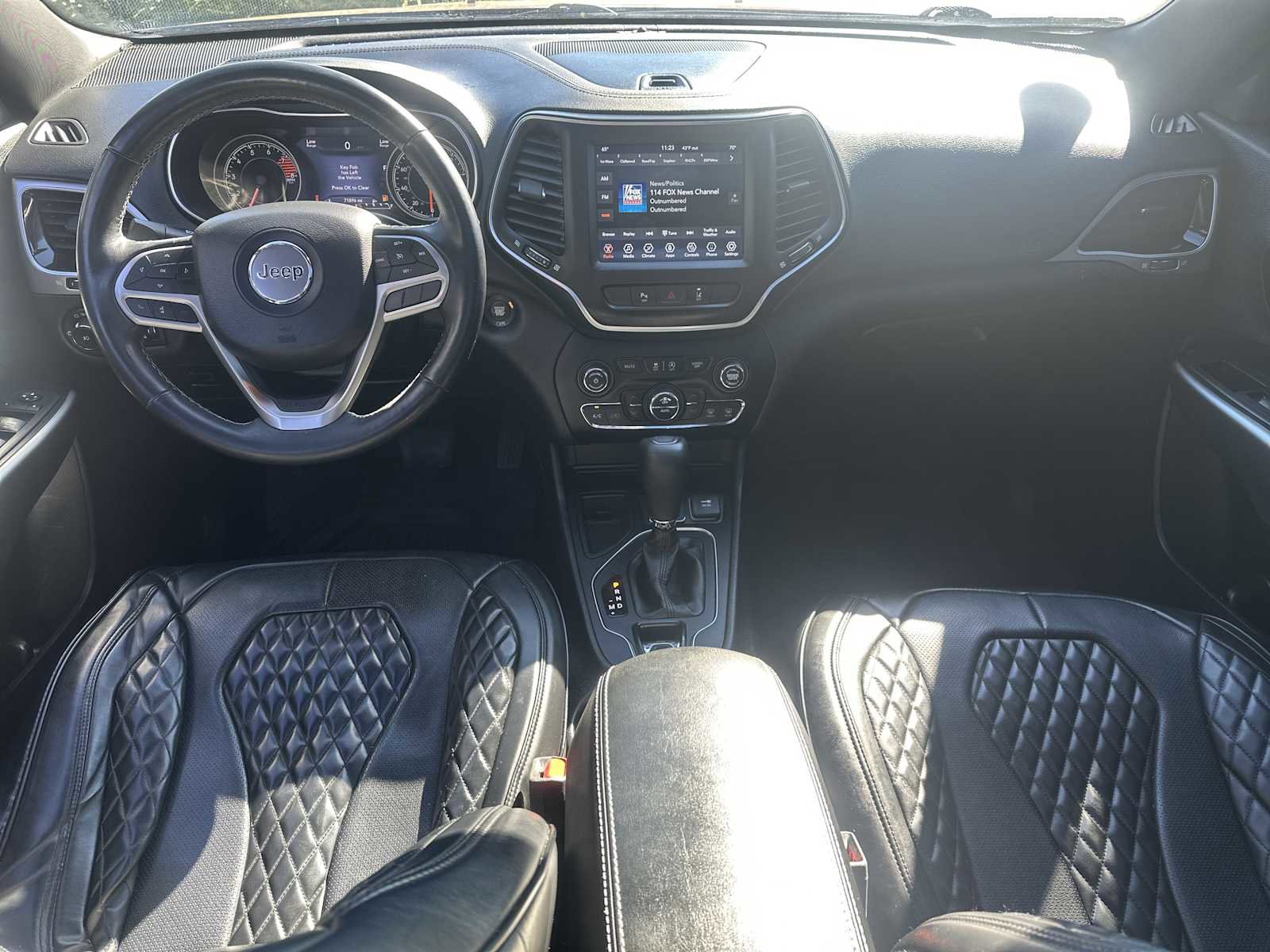 Used 2021 Jeep Cherokee Latitude Lux 80th Anniv w/ Quick Order Package 26U 80TH image 8