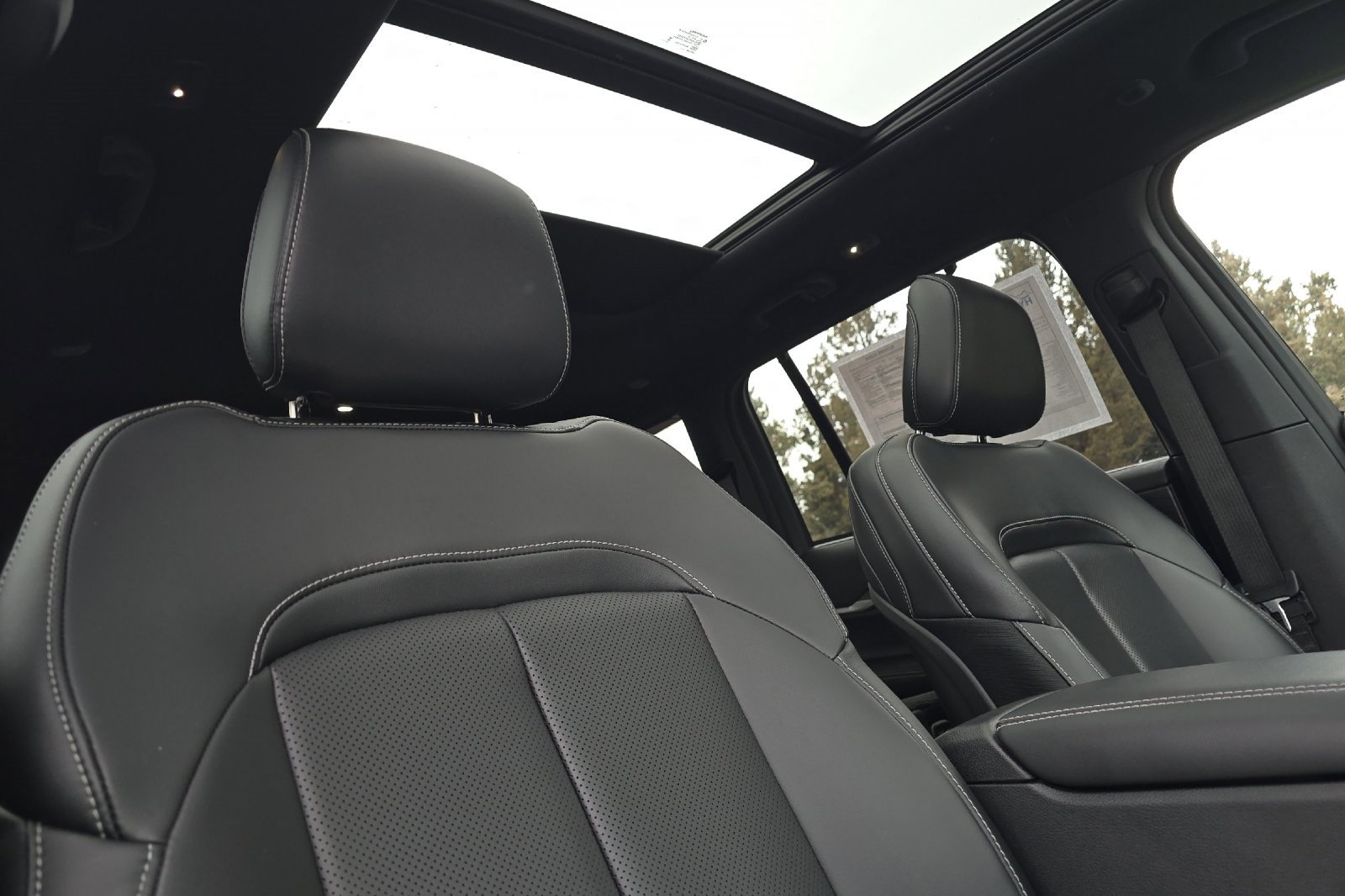 Used 2025 Jeep Grand Cherokee Limited 4xe image 22