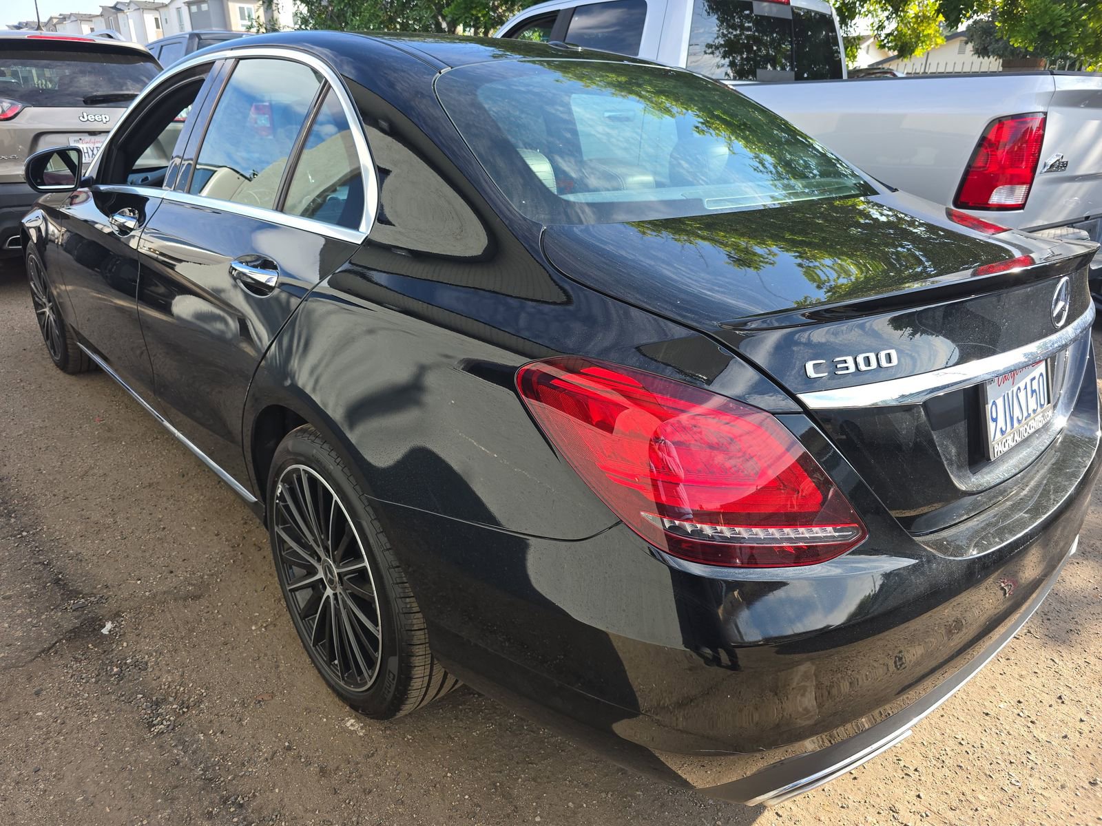 Used 2019 Mercedes-Benz C 300 Sedan w/ Premium Package image 6