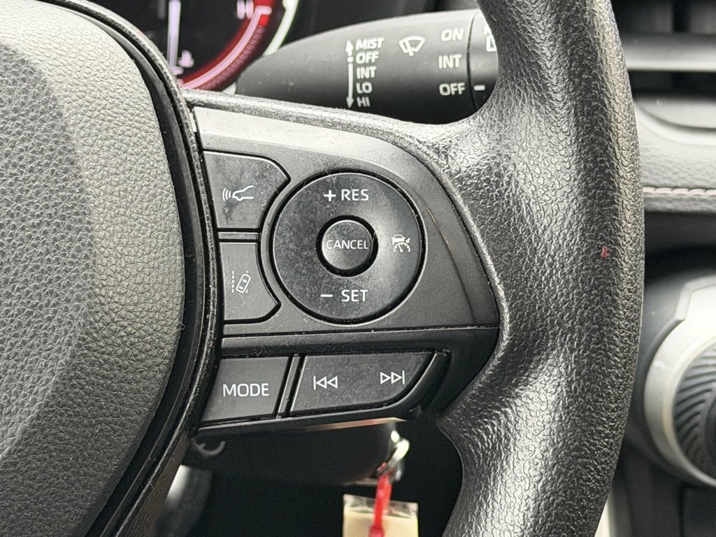 Used 2023 Toyota RAV4 LE image 20