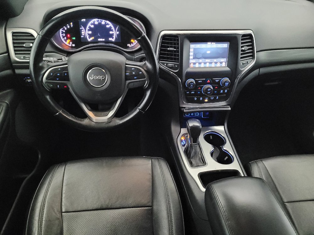 Used 2020 Jeep Grand Cherokee Laredo image 22
