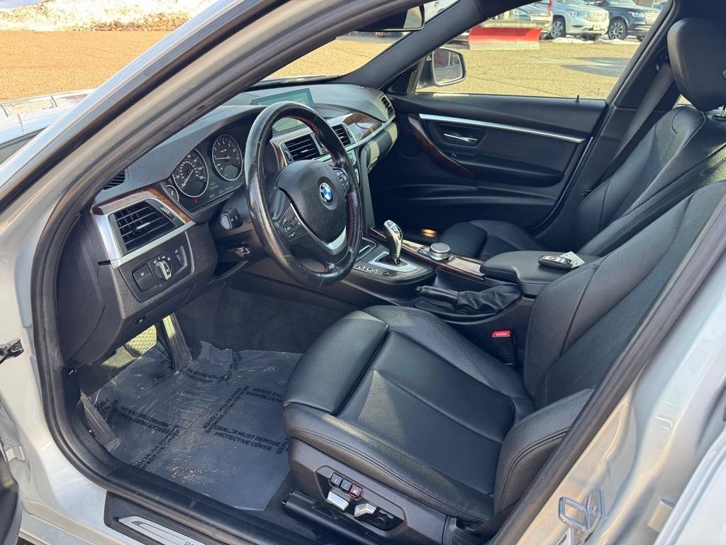 Used 2018 BMW 330i xDrive 330i xDrive Sedan w/ Convenience Package image 17