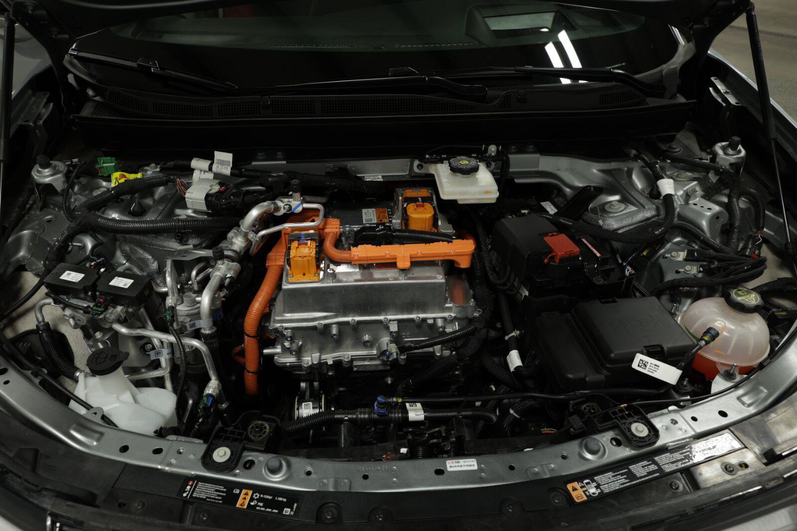 Certified 2025 Chevrolet Blazer EV RS AWD/4WD image 15
