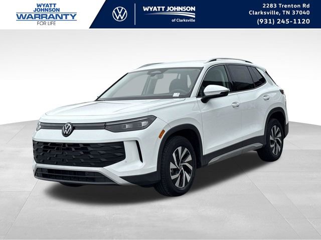 Used 2025 Volkswagen Tiguan S image 1