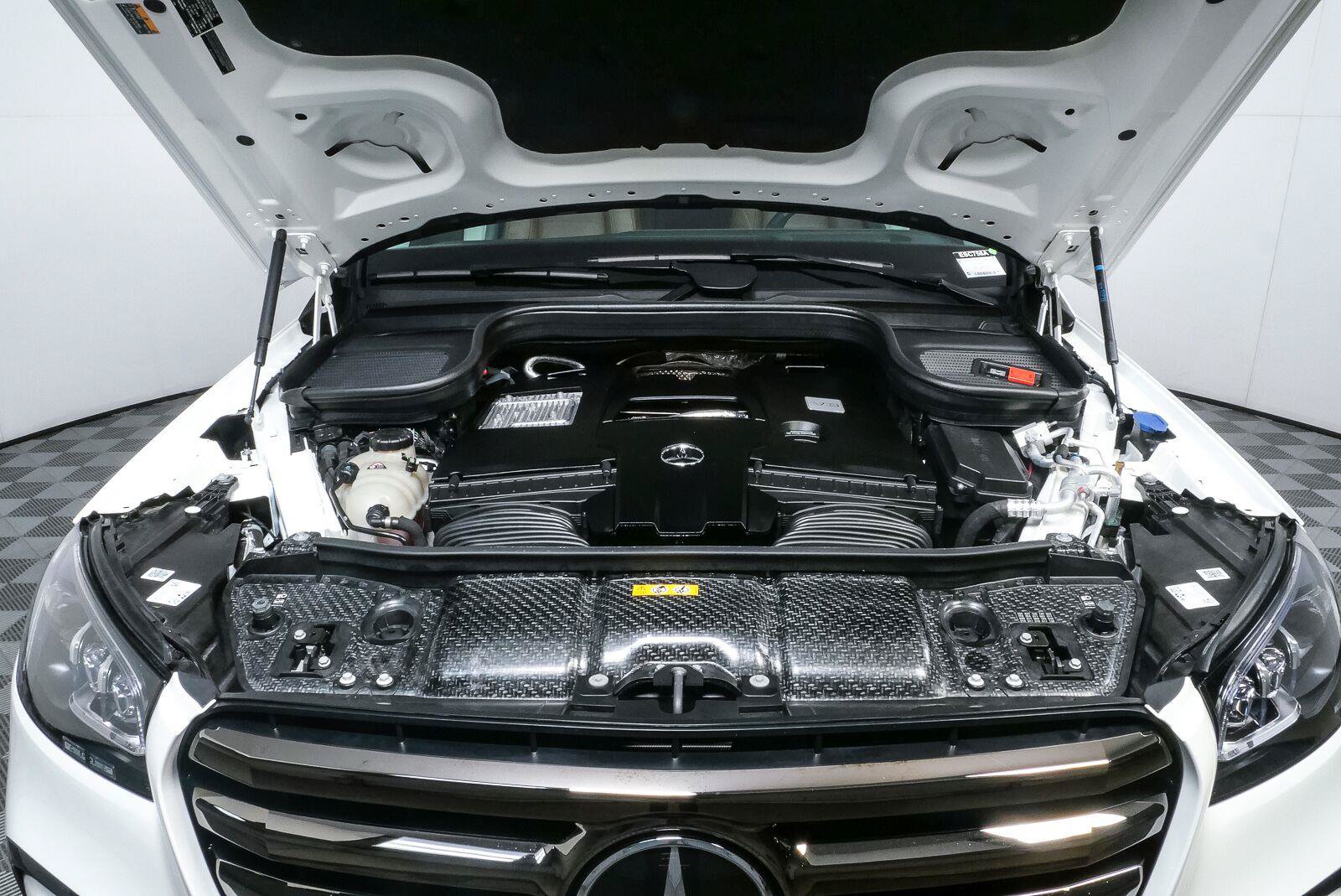 Used 2024 Mercedes-Benz GLS 580 4MATIC image 39