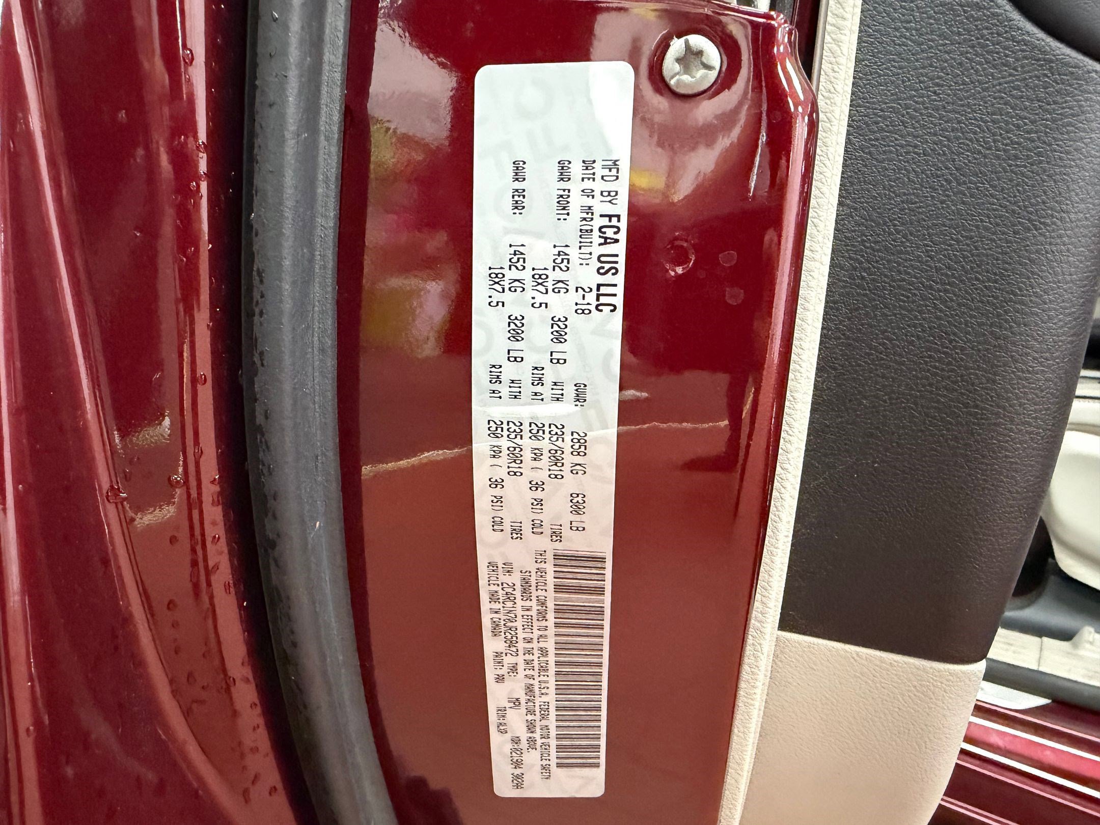 Used 2018 Chrysler Pacifica Limited w/ Advanced Safetytec Group image 16