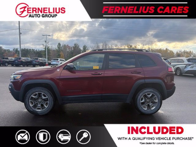 Used 2019 Jeep Cherokee Trailhawk w/ Cold Weather Group AWD/4WD image 4