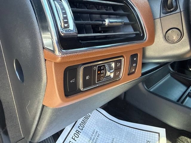 Used 2022 Lincoln Navigator Reserve AWD/4WD image 23