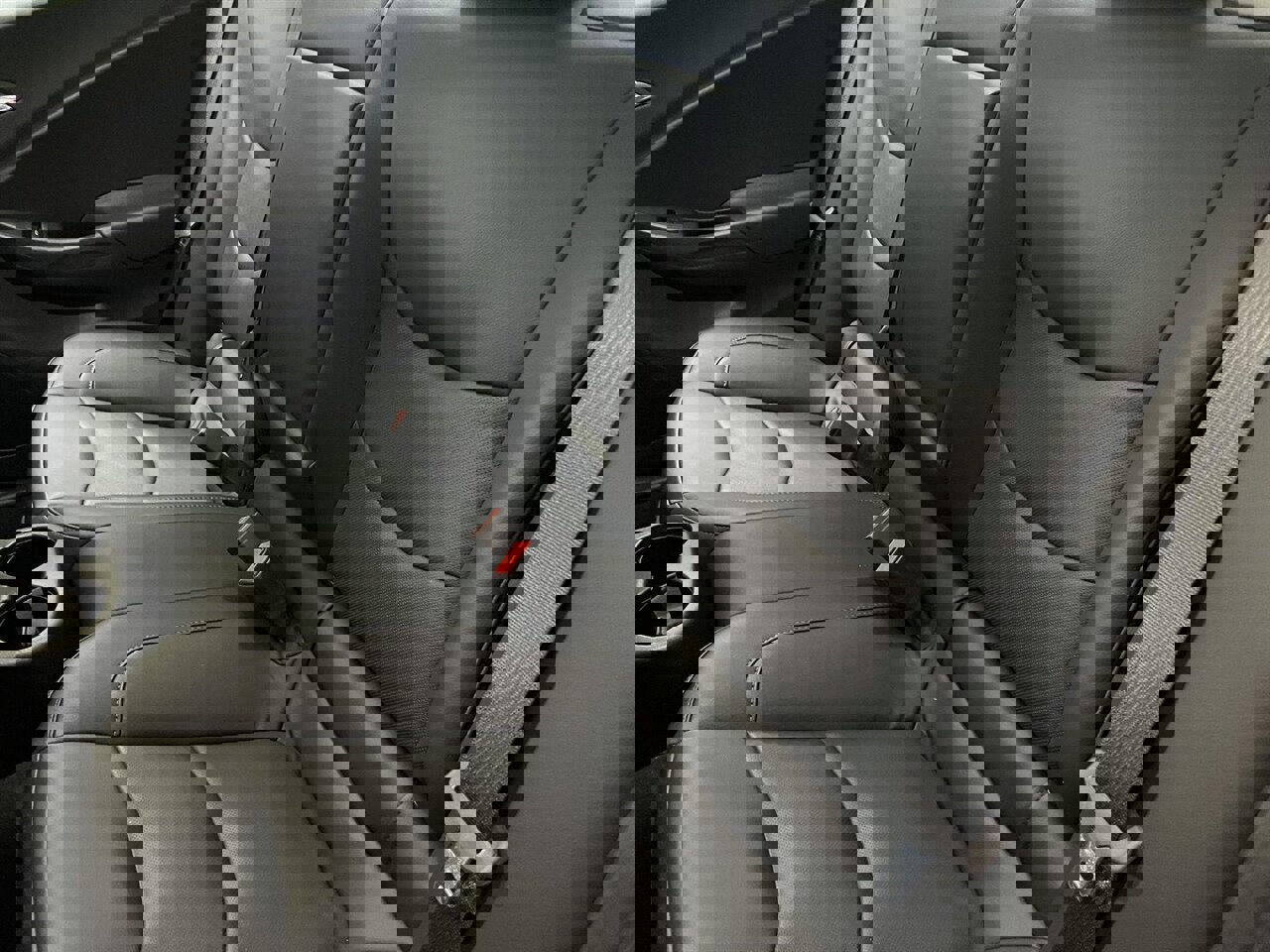 Used 2018 Chevrolet Volt Premier w/ Driver Confidence Package image 23