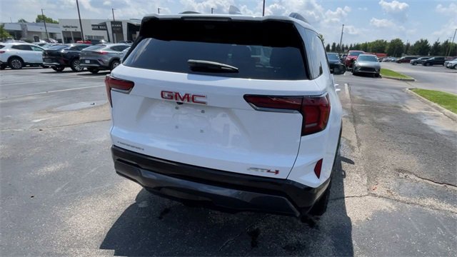 New 2026 GMC Terrain AT4 w/ Convenience Package III image 9