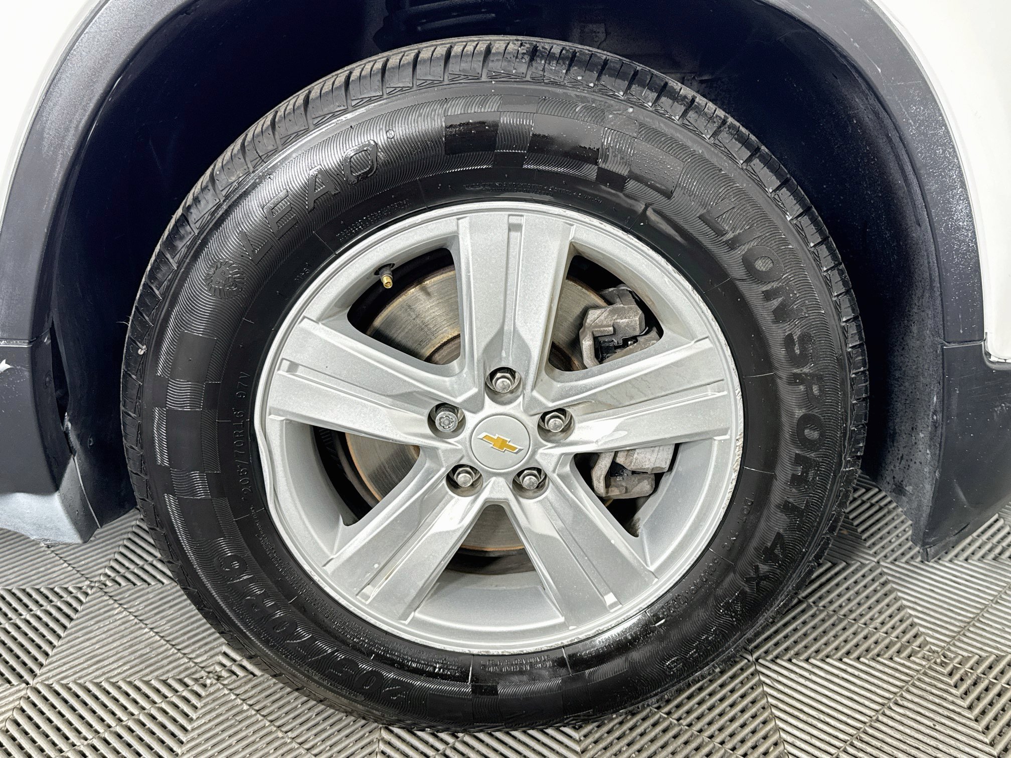 Used 2021 Chevrolet Trax LS w/ Tint and Cruise Package FWD image 29