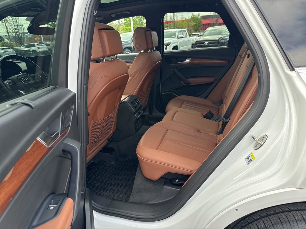 Used 2021 Audi Q5 Prestige w/ Prestige Package AWD/4WD image 11