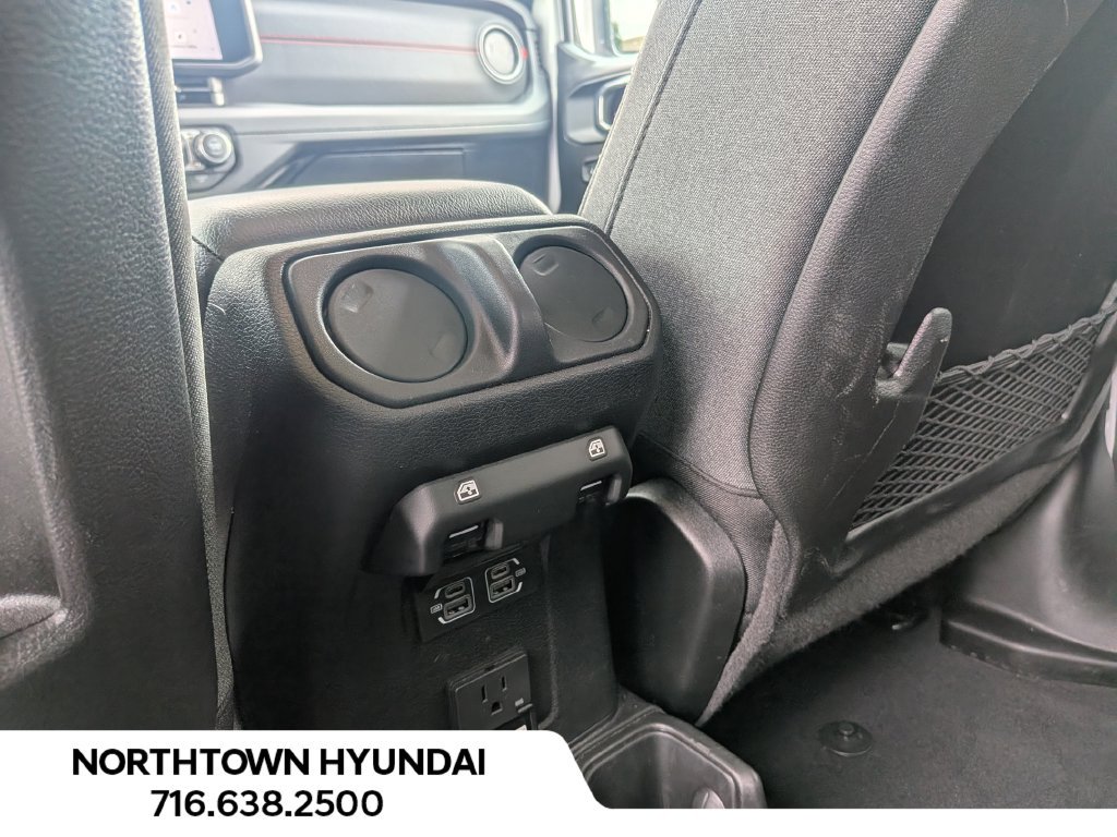 Used 2026 Jeep Wrangler Unlimited Rubicon AWD/4WD image 26
