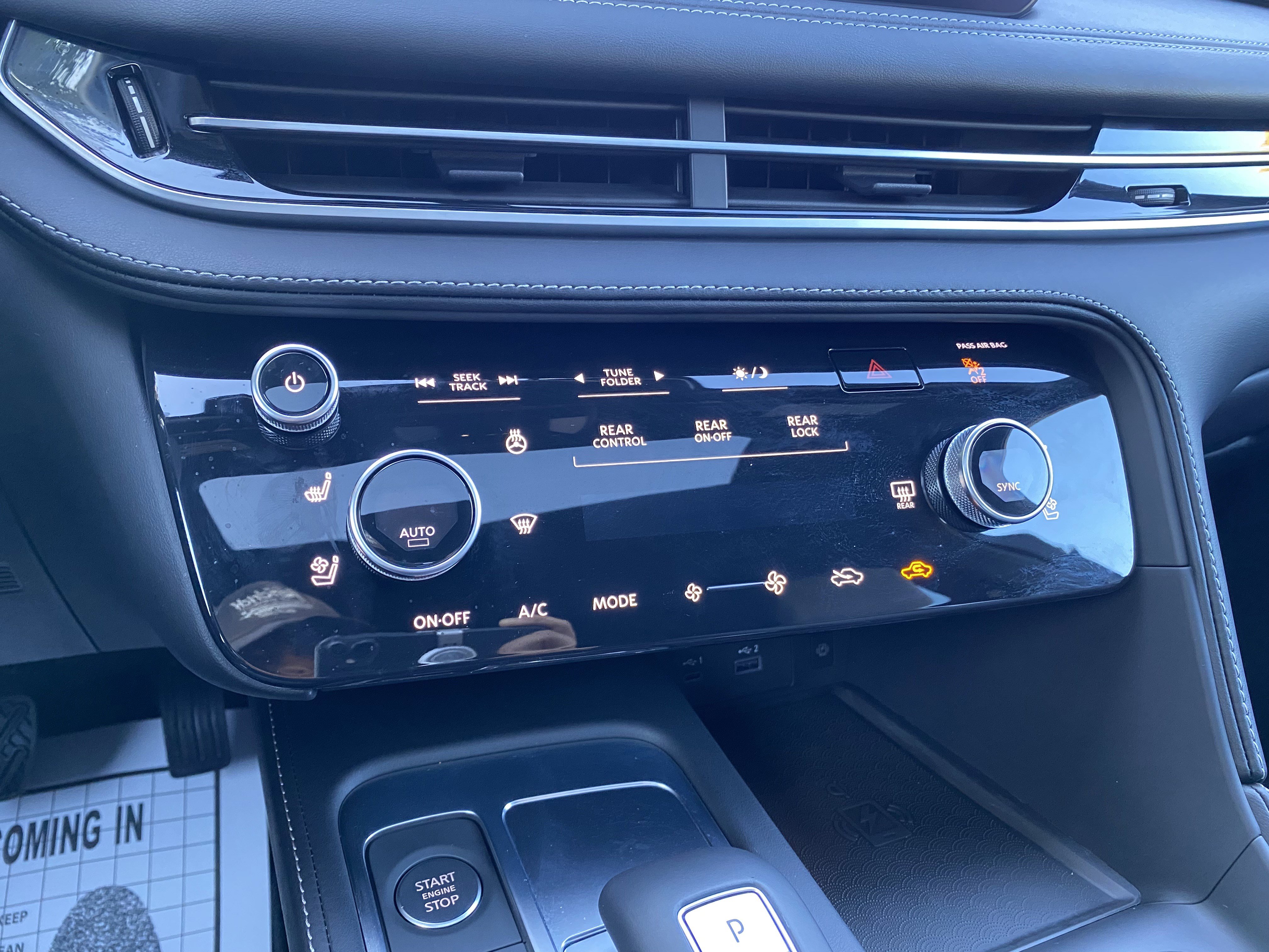 Used 2025 INFINITI QX60 Luxe w/ Black Edition image 24