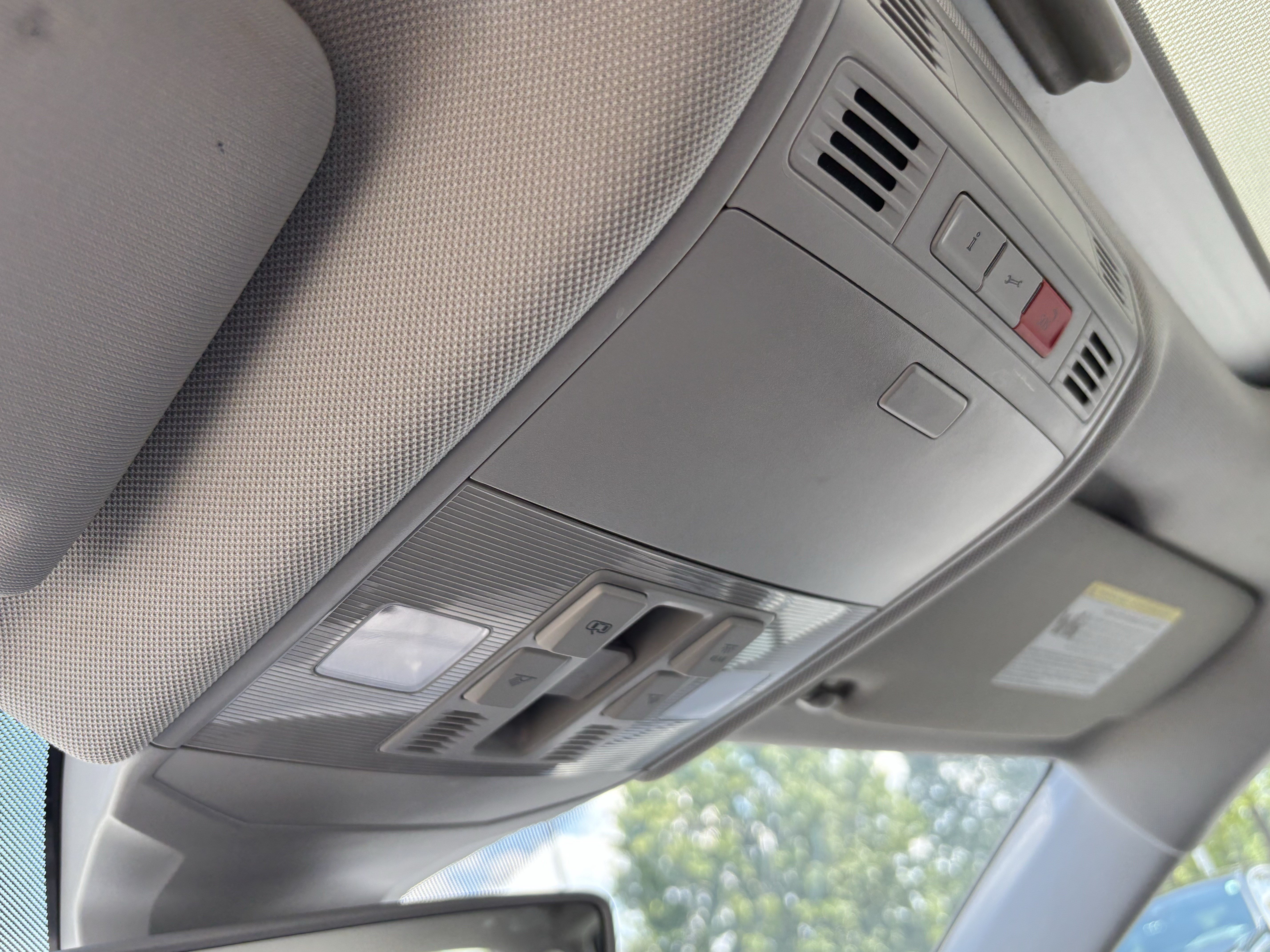 Used 2019 Volkswagen Jetta SEL FWD image 27