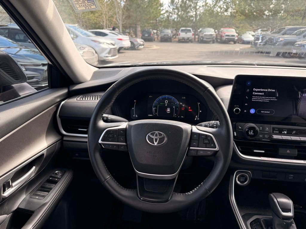 Used 2024 Toyota Grand Highlander XLE image 23