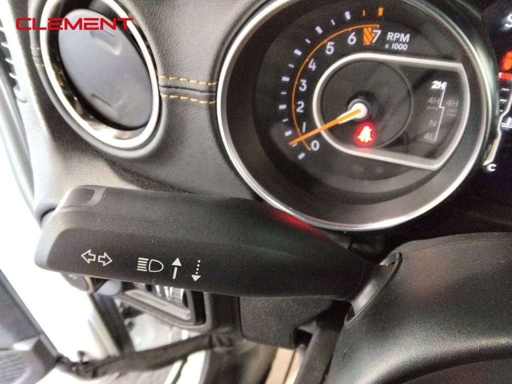 Used 2022 Jeep Wrangler Unlimited Sahara image 14