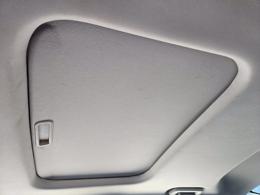 Used 2019 Ford Fusion SE FWD image 18