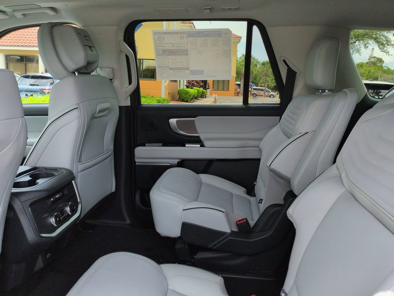 New 2026 Ford Expedition Max Platinum w/ Platinum Ultimate Package AWD/4WD image 14