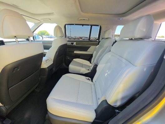 Used 2024 Hyundai Santa Fe Calligraphy FWD image 16