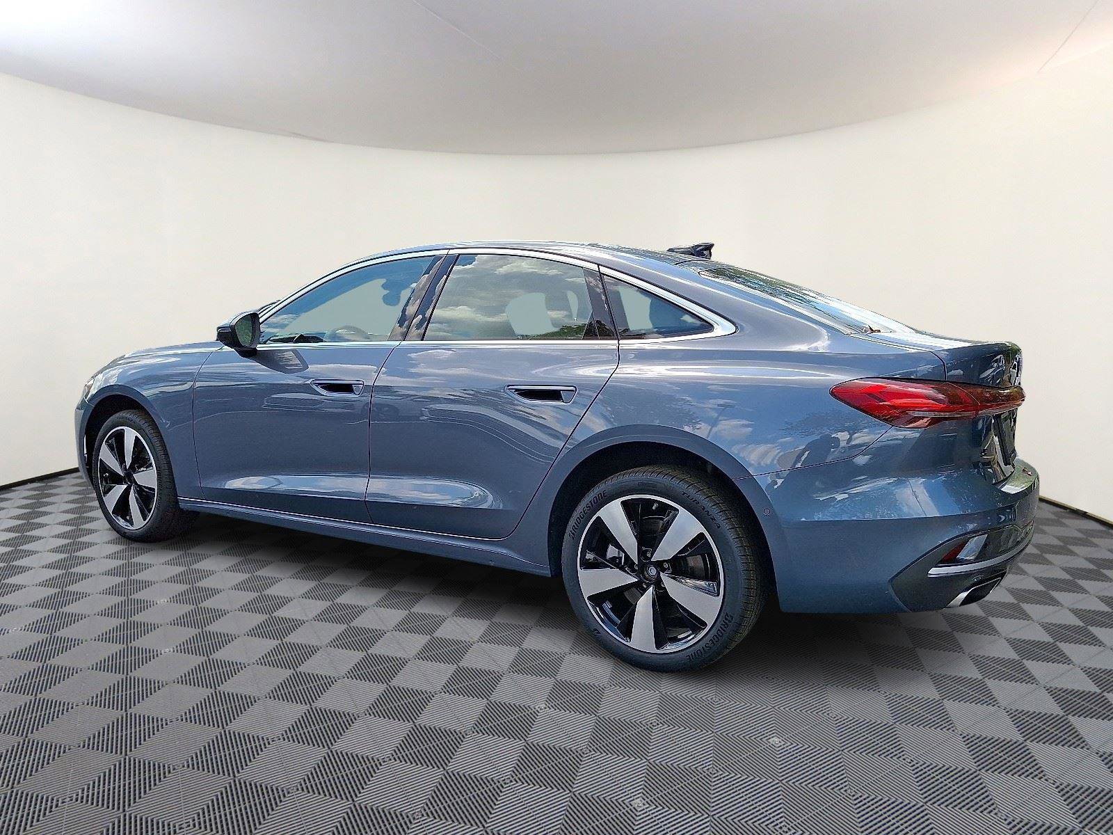 New 2025 Audi A5 2.0T Prestige image 4