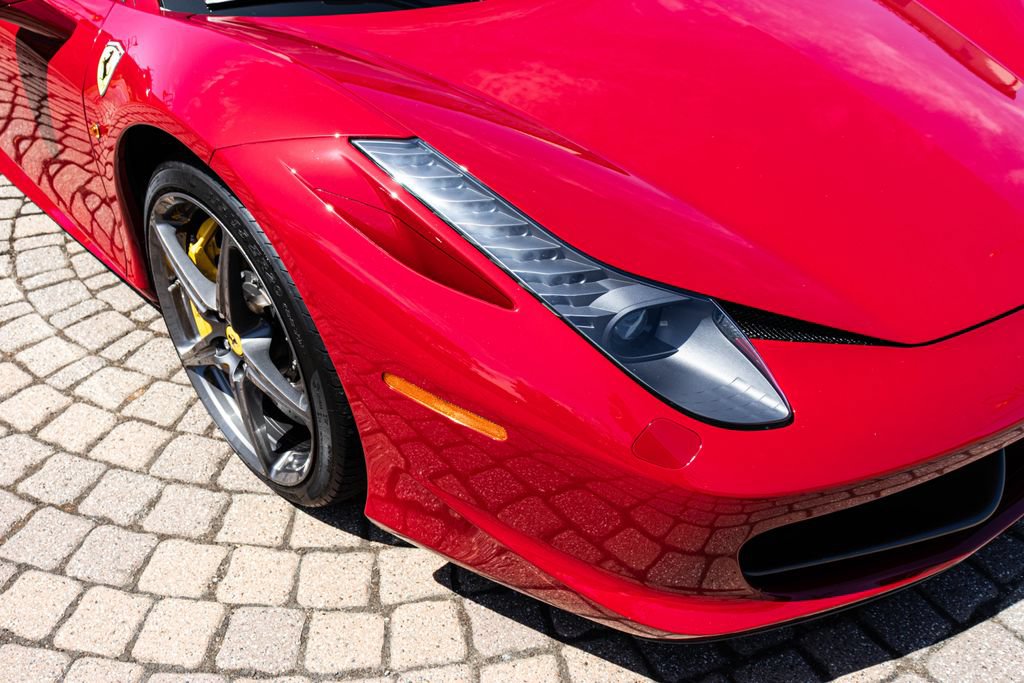 Used 2013 Ferrari 458 Italia Coupe RWD image 12